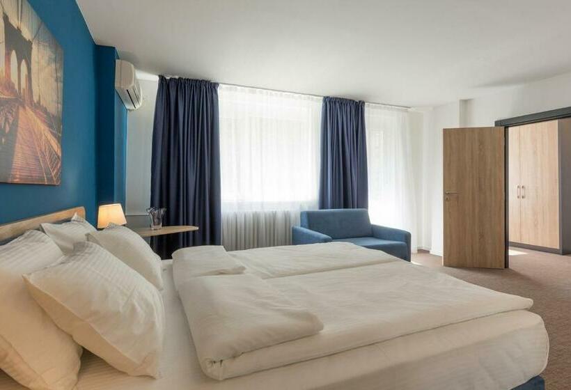 سوئیت 2 خوابه, Premium Crown Suites
