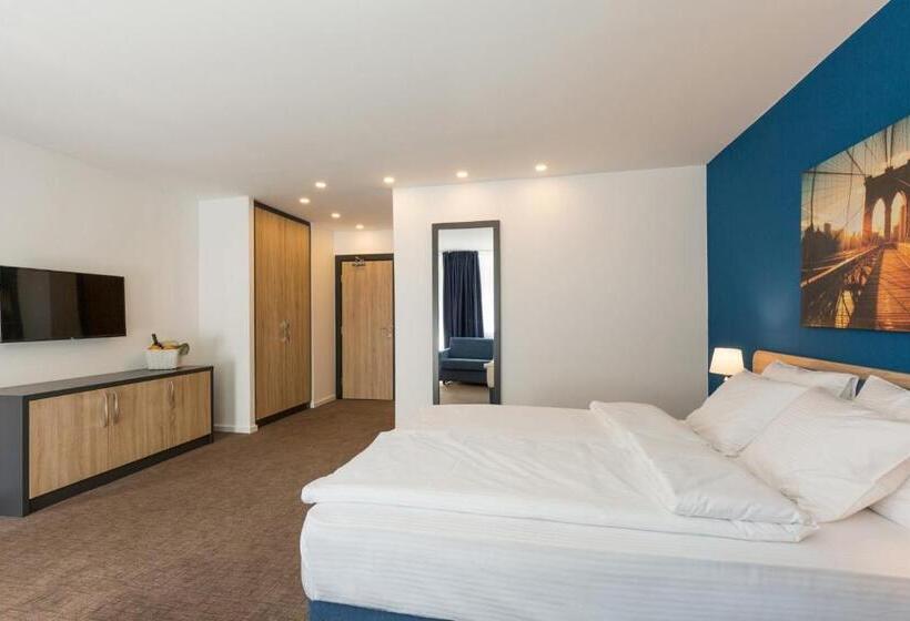 سوئیت 2 خوابه, Premium Crown Suites