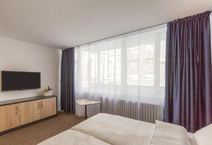 اتاق استاندارد با تراس, Premium Crown Suites