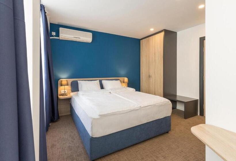 اتاق استاندارد با تخت بزرگ, Premium Crown Suites