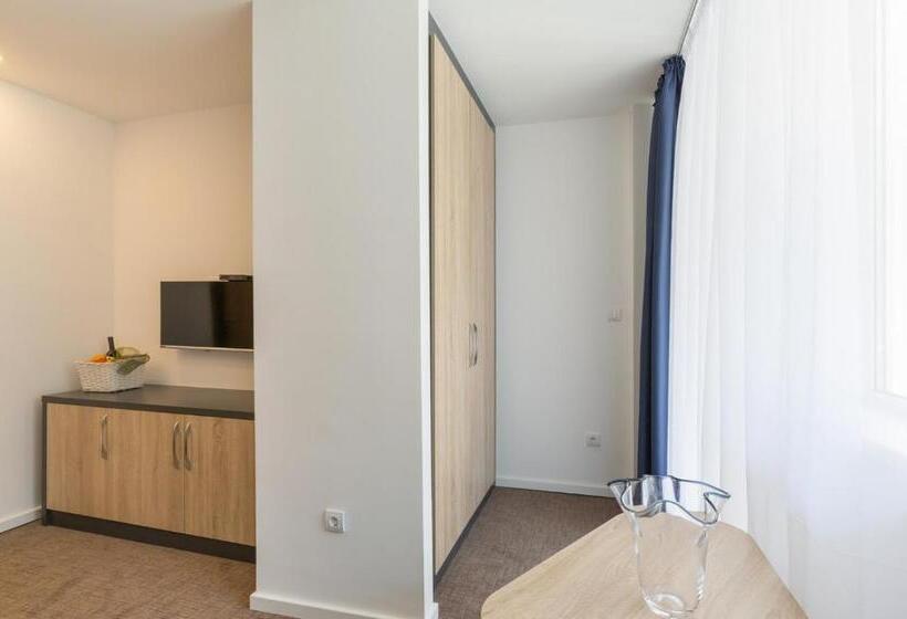 Superior Room with Terrace, Premium Crown Suites