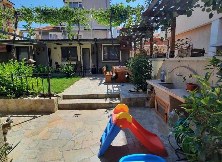 اتاق استاندارد, Guest House Ofilovi