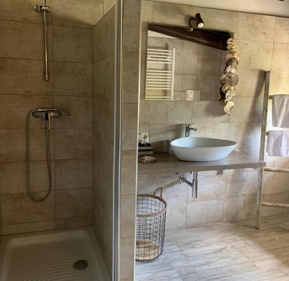 스탠다드 룸 킹사이즈 침대, Villa Anna Guesthouse