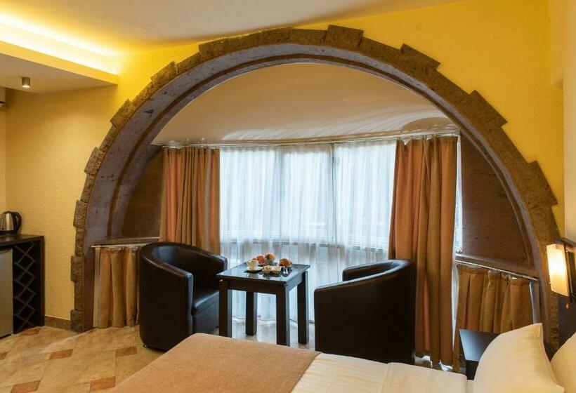 اتاق استاندارد, Skyline Hotel Yerevan