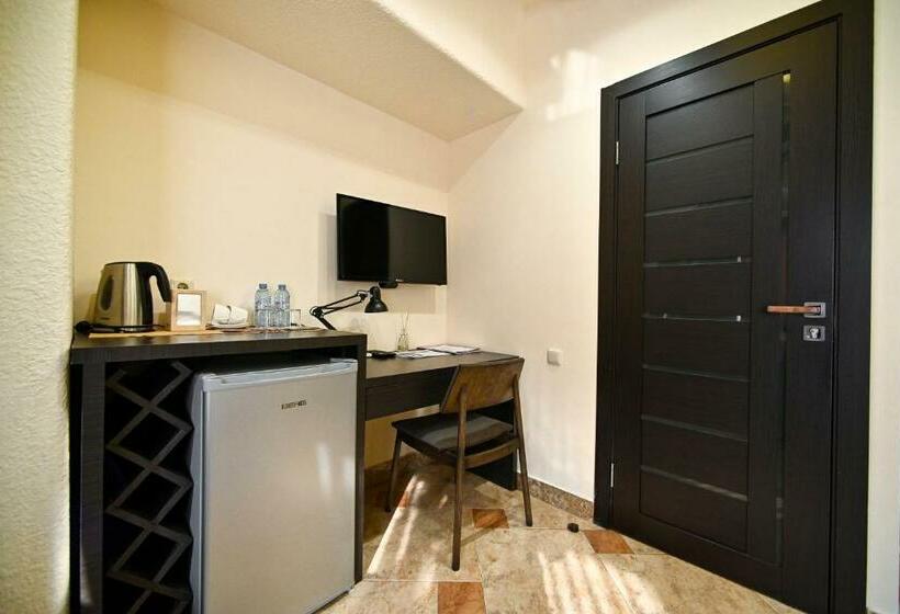 اتاق استاندارد, Skyline Hotel Yerevan