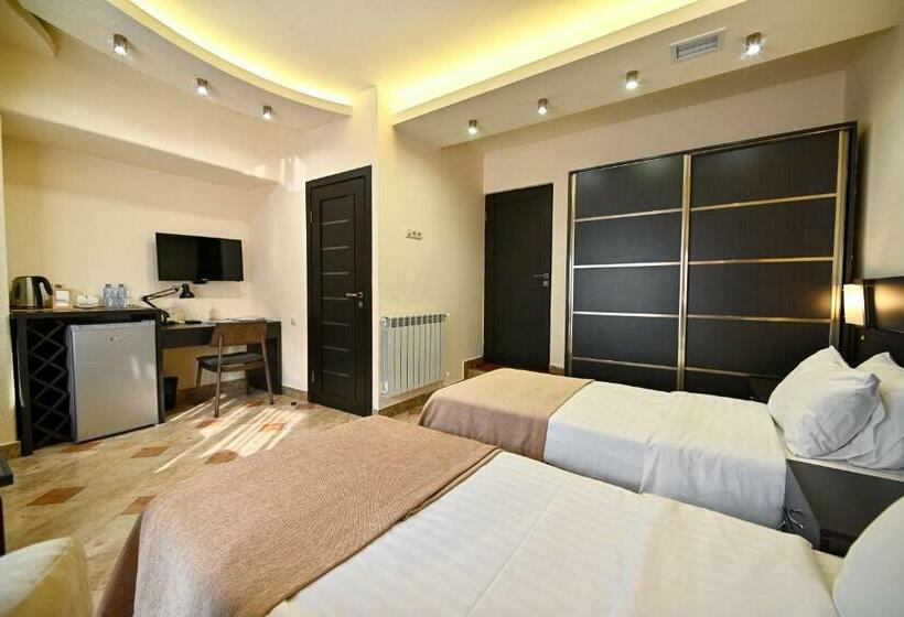 اتاق استاندارد, Skyline Hotel Yerevan