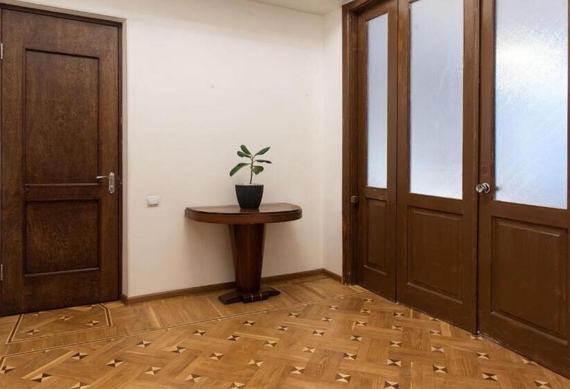 آپارتمان 3 خوابه, Skyline Hotel Yerevan