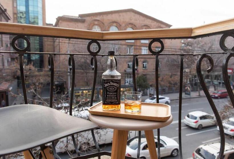 آپارتمان 3 خوابه, Skyline Hotel Yerevan