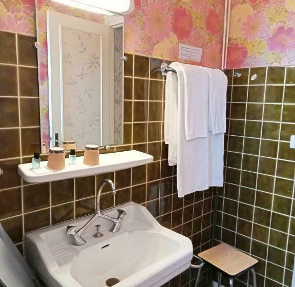 Номер Economy, L'auberge De Lugos