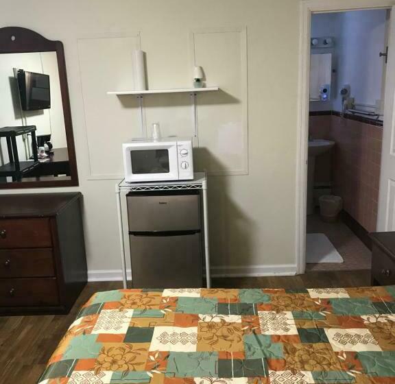 Номер Economy, Evergreen Motel