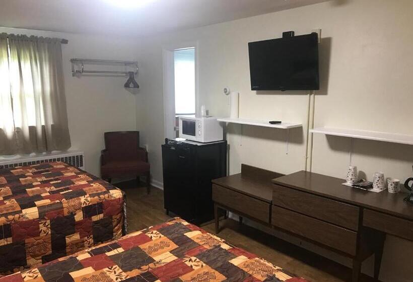 Номер Deluxe, Evergreen Motel