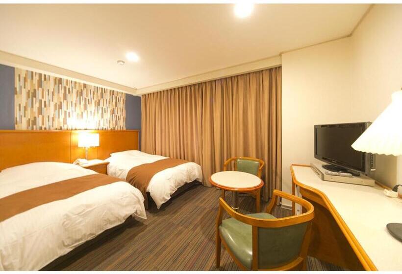Quarto Estandar, Hyperinn Takamatsu Ekimae