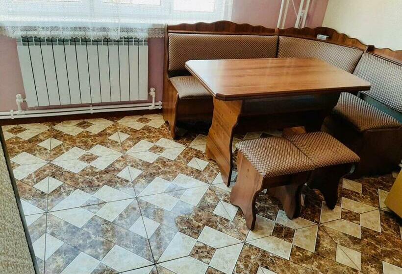 Семейный Номер, Anna B&b