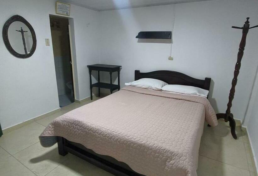 Номер Стандарт, Hospedaje El Jardín