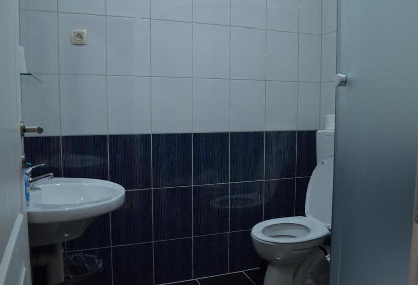 اتاق استاندارد سه نفره, Rooms Guardian