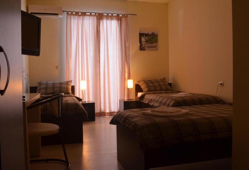 اتاق استاندارد سه نفره, Rooms Guardian