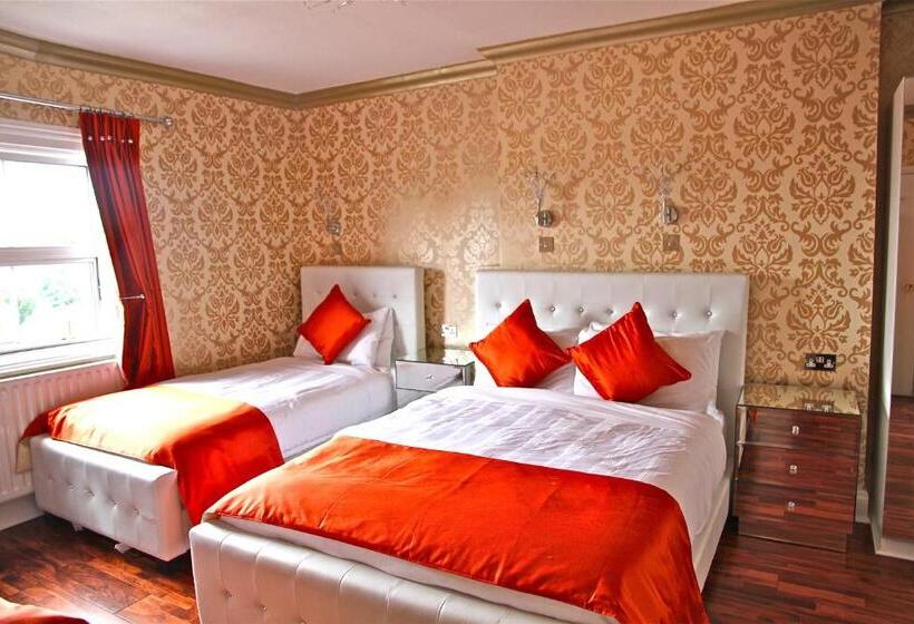 חדר משפחתי, Crompton Guest House
