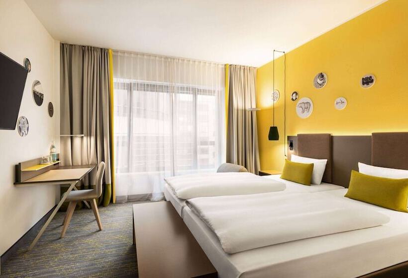 Standardzimmer mit Salon, Vienna House Easy By Wyndham Berlin Prenzlauer Berg