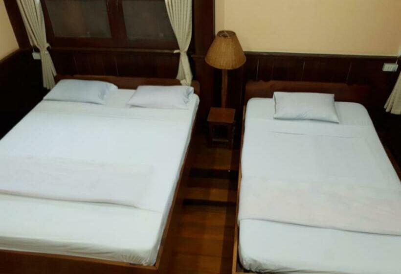 اتاق استاندارد, Anouxa Riverview Guesthouse