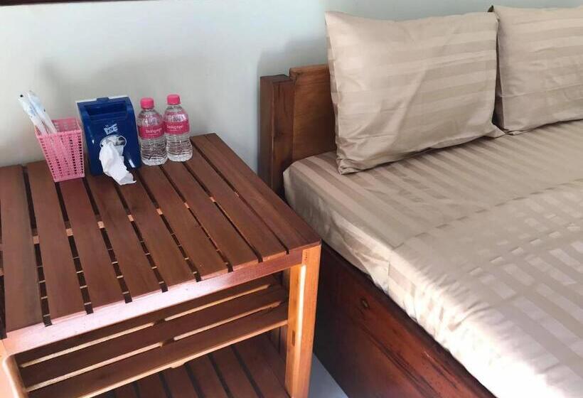 ویلای استاندارد با چشم‌انداز باغ, Manel Guesthouse And Restaurant