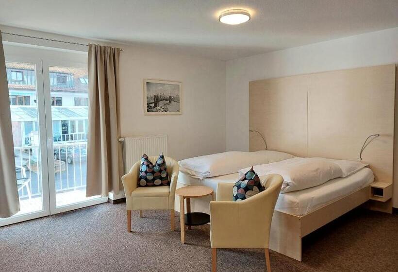 Студио Стандарт с Балконом, Gästehaus Langhammer