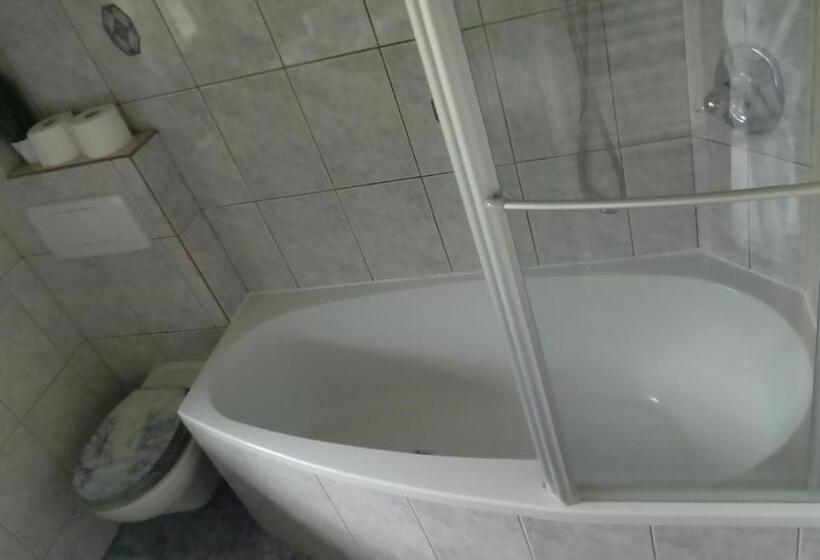 Апартаменты 2 Спальни с Балконом, Landhaus Tirol