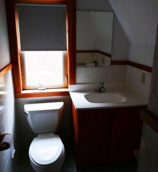 Семейный Номер, Slide Mountain Forest House