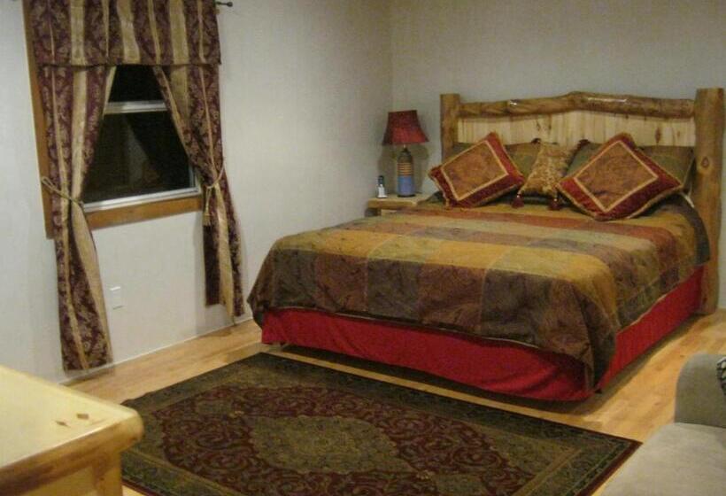 Люкс Повышенной Комфортности, Shady Brook Inn Village/resort
