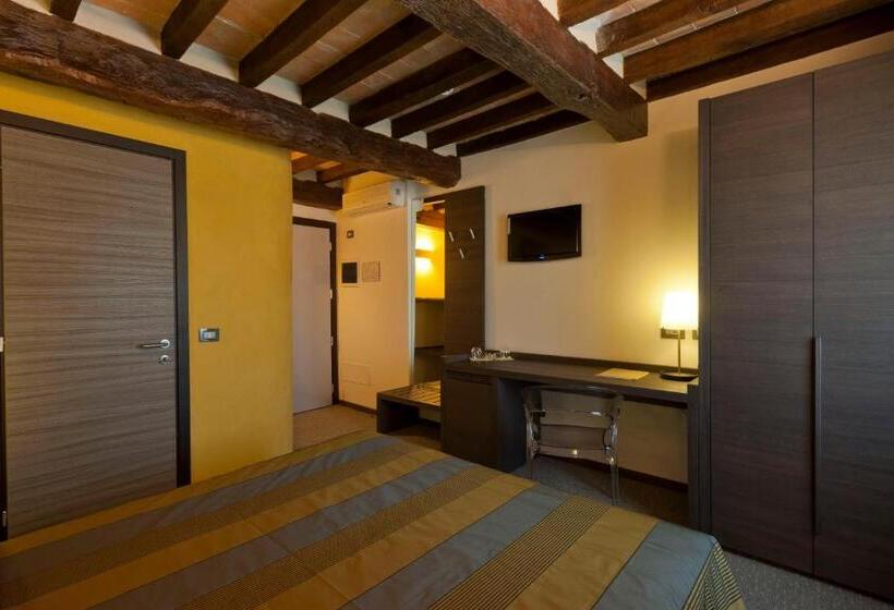 Номер Стандарт, Locanda Sant Ambrogio
