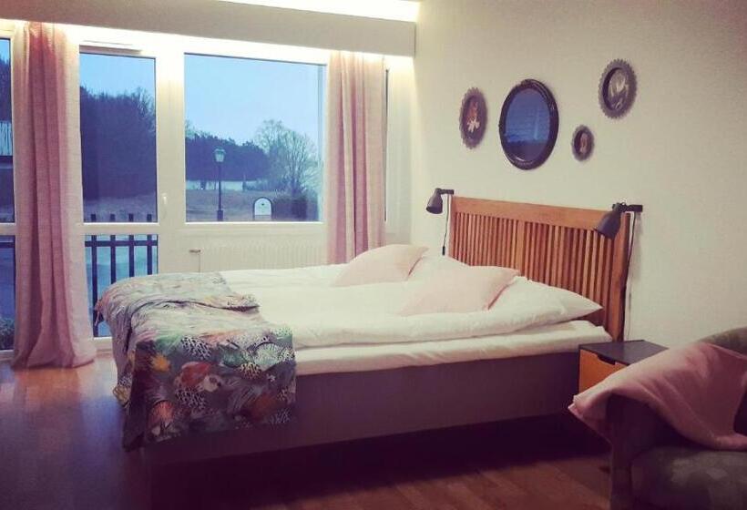 Номер Стандарт Вид на Озеро, Breanäs Hotell