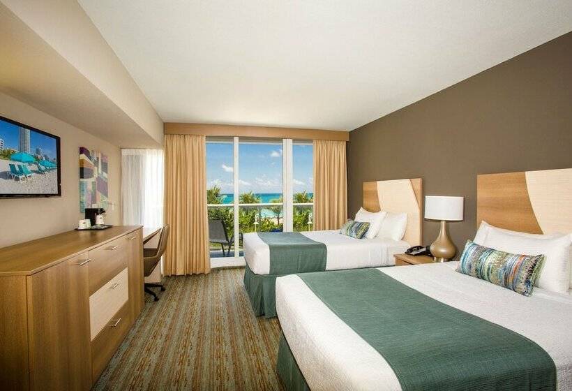 带2个双人床的标准工作室, Best Western Plus Atlantic Beach Resort