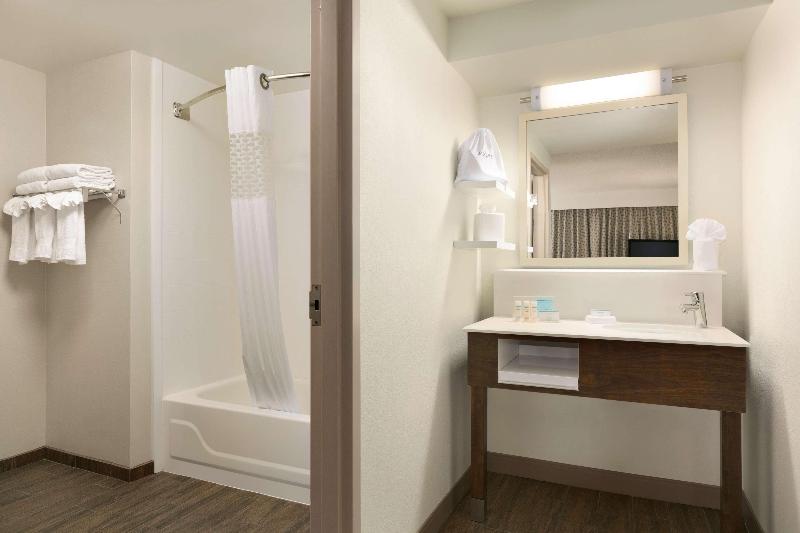 Люкс Кровать Кинг, Hampton Inn & Suites Hershey
