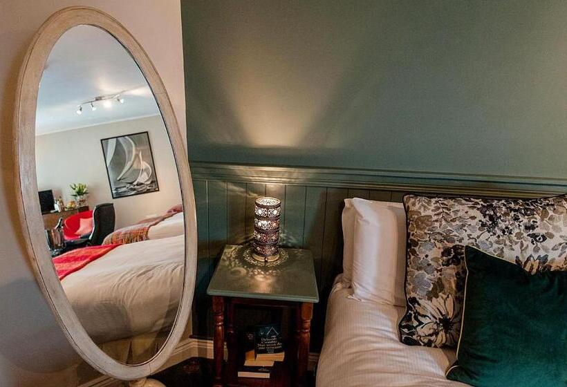 Family Suite, O Donovan S