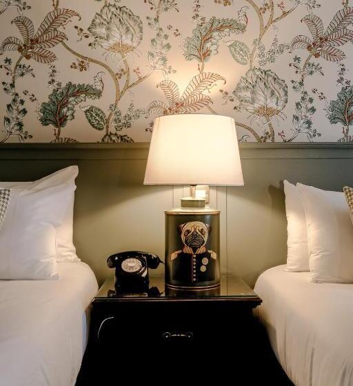 스탠다드 트리플 룸, The Abbeyleix Manor
