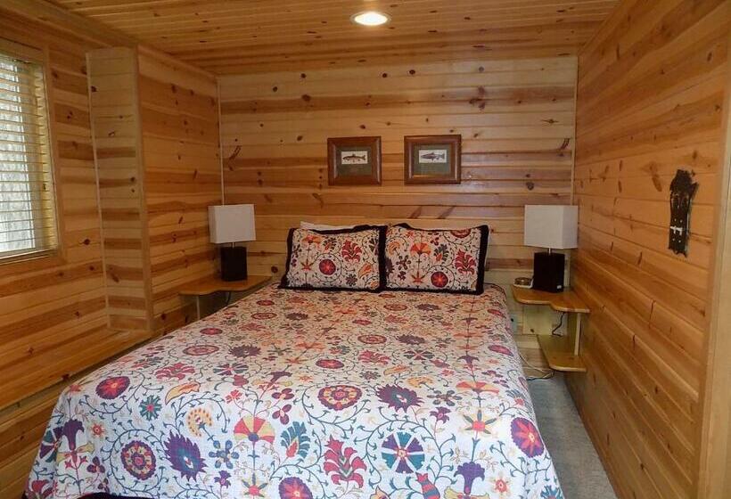 Хижина, Cold Springs Resort