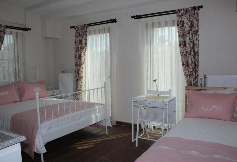 Трехместный Номер Deluxe Вид на Сад, Ede Apart Otel