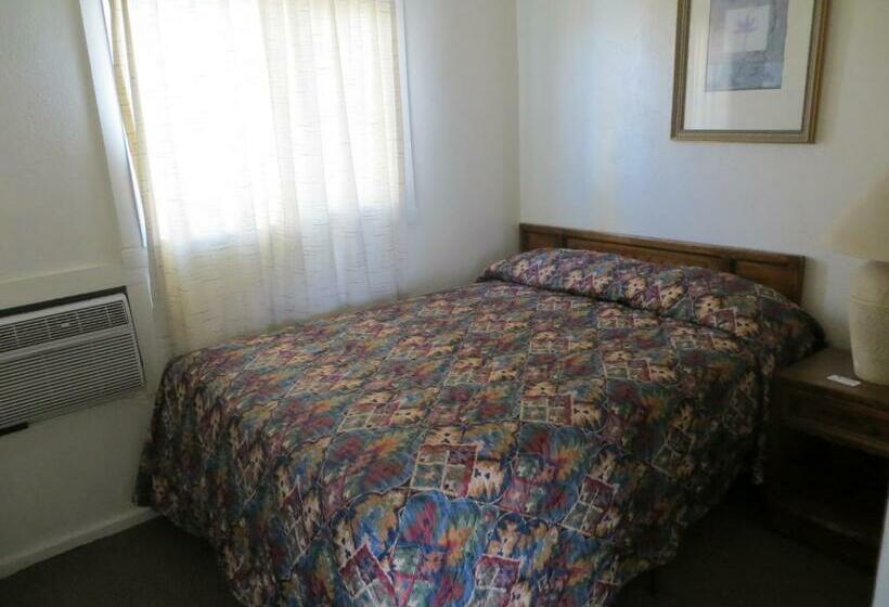 Номер Стандарт, Sheffler S Motel