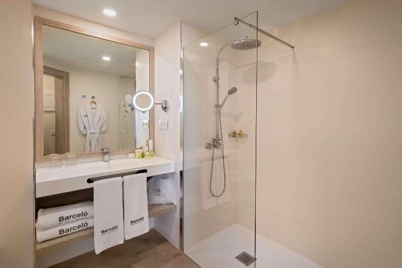Номер Deluxe Вид на Море, Barceló Santiago - Adults Only