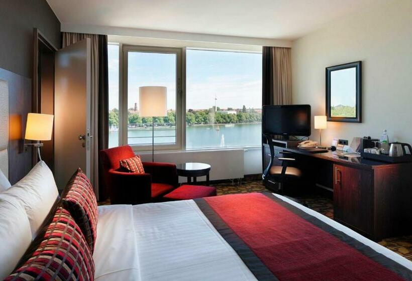 Люкс, Courtyard By Marriott Hannover Maschsee