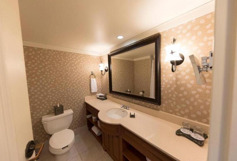 스탠다드 룸 킹사이즈 침대, Fairmont Tremblant