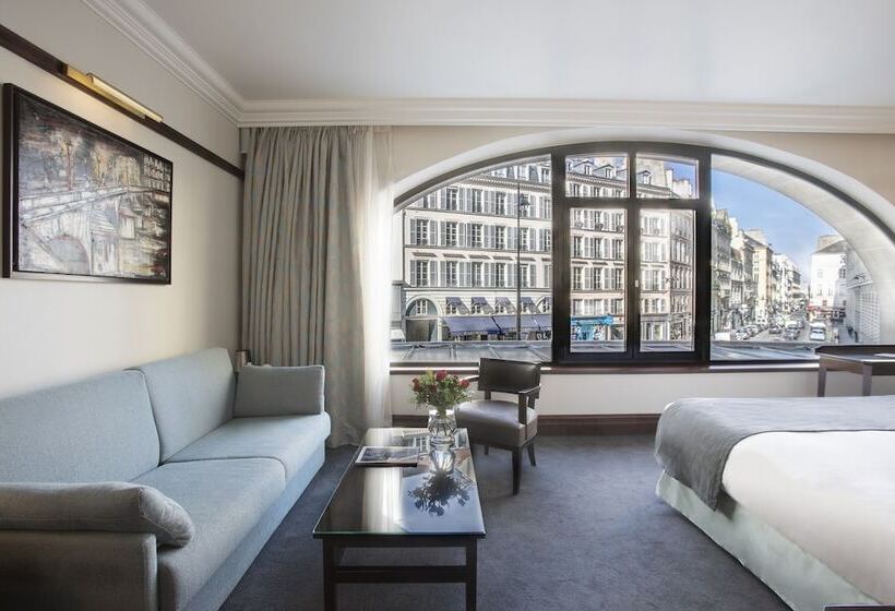 سوییت جونیور, Pont Royal Paris