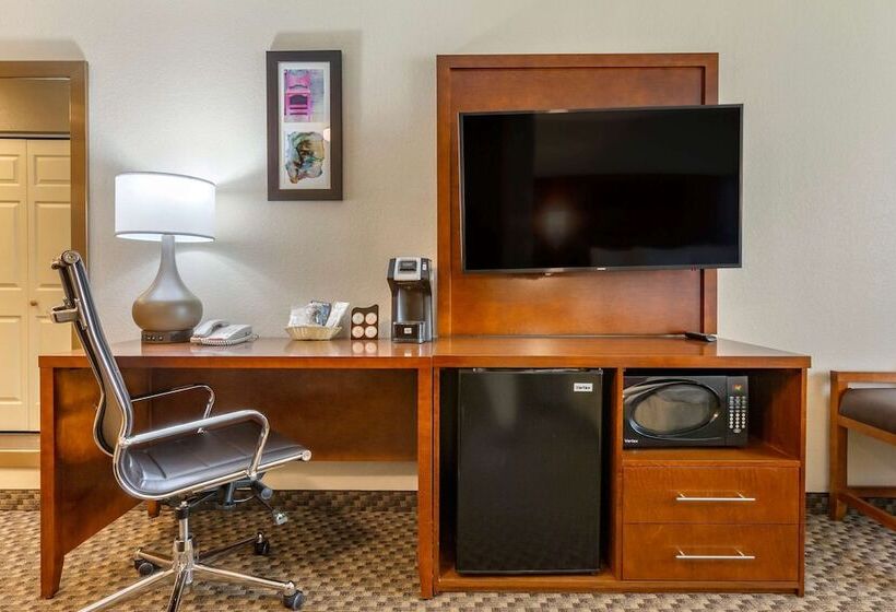 سوییت, Comfort Suites Phoenix Airport