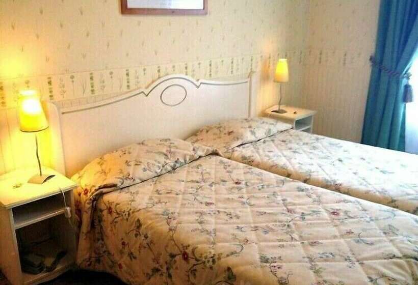 Номер Стандарт, Le Cheval Blanc