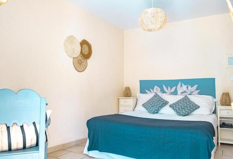 Номер Стандарт, Logis Hôtel Et Restaurant La Bastide Cabezac