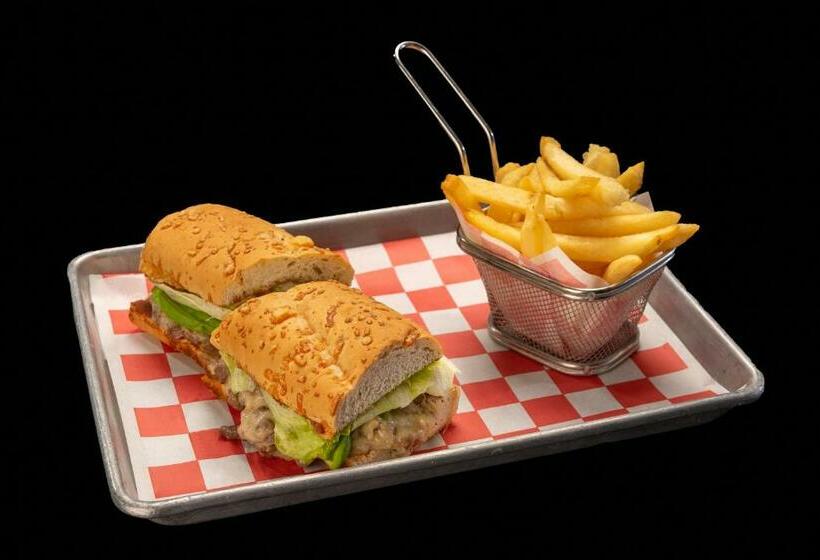 اتاق استاندارد با تخت بزرگ برای معلولان, Quality Hotel Real Aeropuerto San Salvador