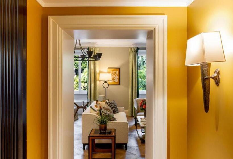 带园景的小型套房, Rocco Forte Hotel De Russie