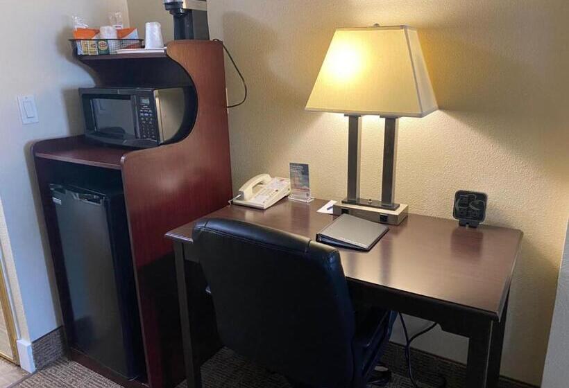 Люкс Кровать Кинг, Comfort Suites