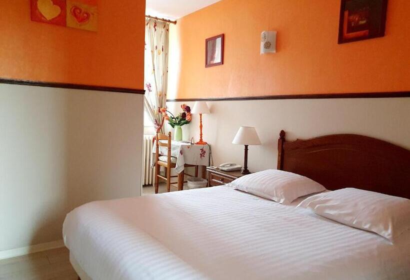 Номер Стандарт, Hôtel Restaurant Ferme De La Grande Cour