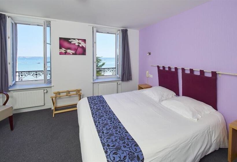 اتاق استاندارد با چشم‌انداز دریا, Logis Hotel Belle Vue