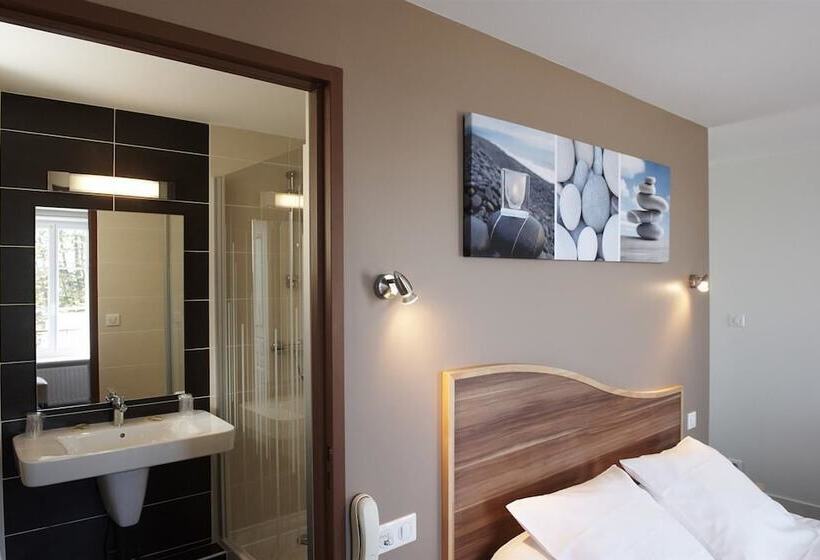 اتاق استاندارد با چشم‌انداز باغ, Logis Hotel Belle Vue